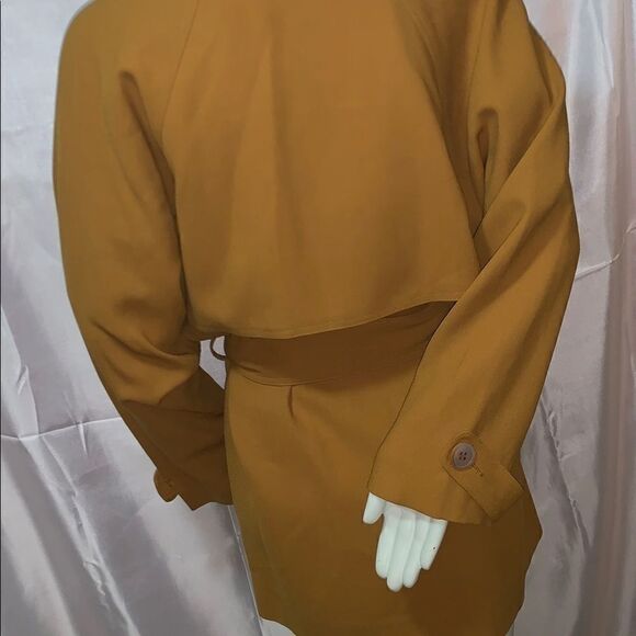 New Michael Kors   - Picture 2 of 7